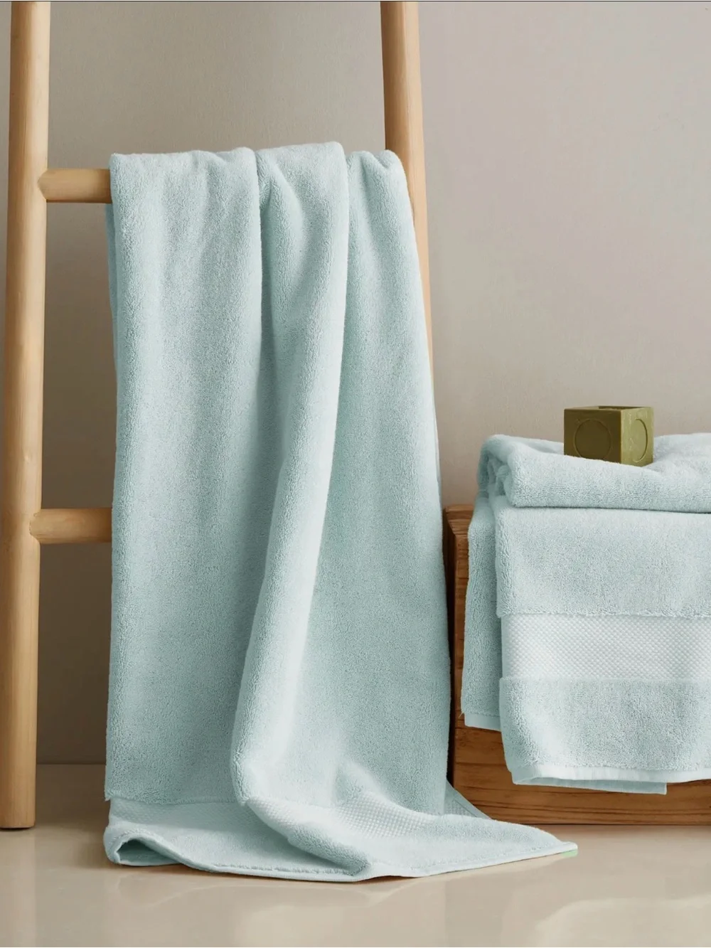 Quince Turkish Ultra Plush Bath Towels in Mist